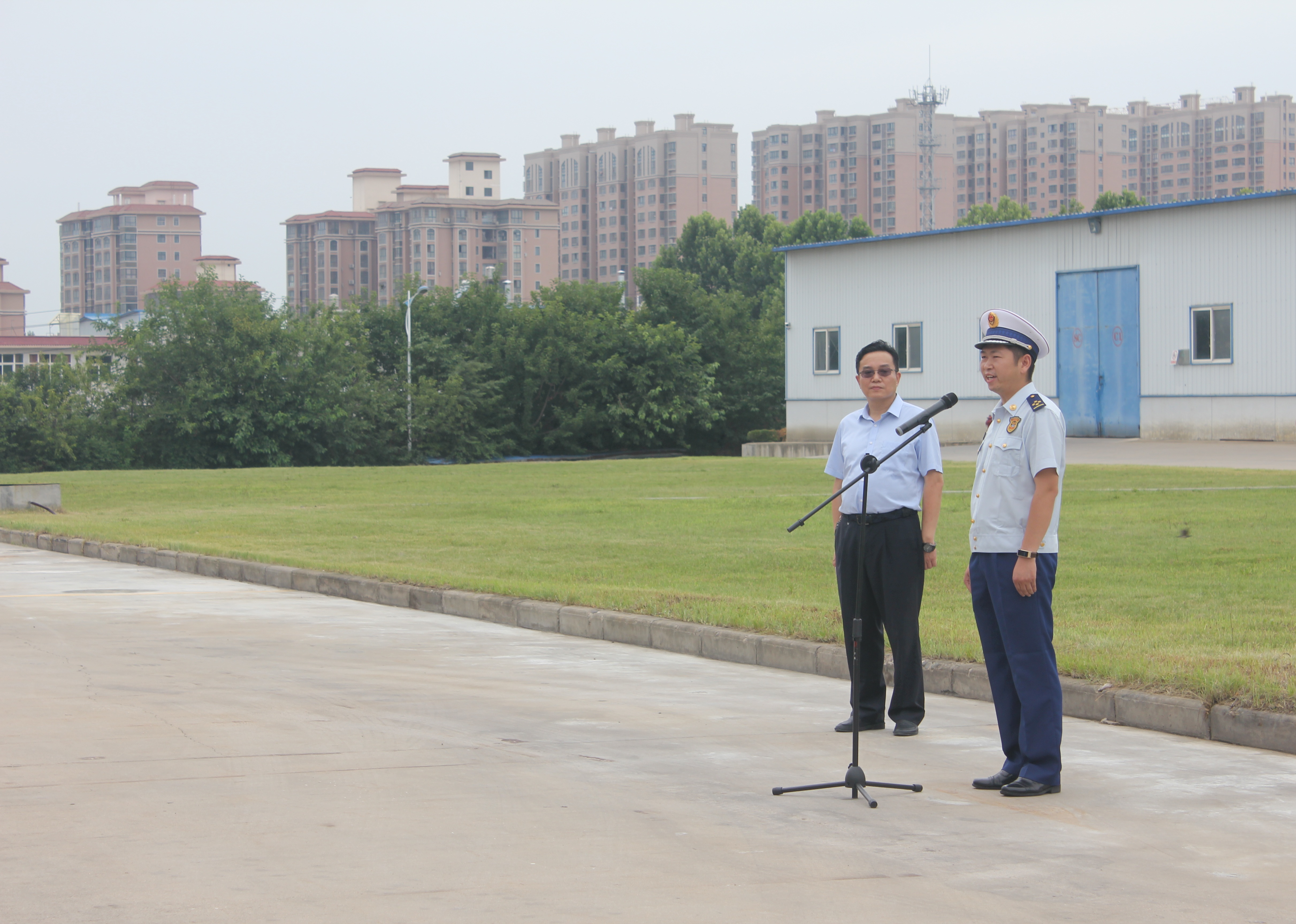 油脂信息2019.07.04《增強安全意識 提高應急能力—全省糧食和物資儲備系統(tǒng)消防應急演練觀摩交流活動在陜西楊凌來富公司成功舉辦》 (12).JPG